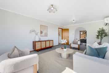 86 Dalwhinnie Parade, Highland Park