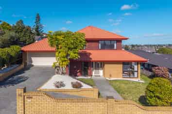 86 Dalwhinnie Parade, Highland Park