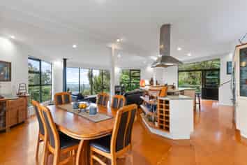855 Scenic Drive, Swanson