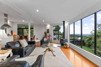 855 Scenic Drive, Swanson