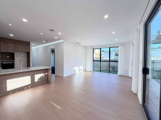 13A King Richard Place, Browns Bay