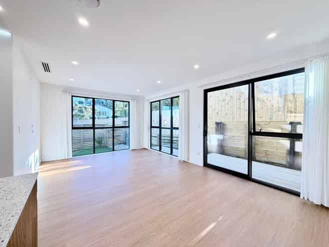 13A King Richard Place, Browns Bay