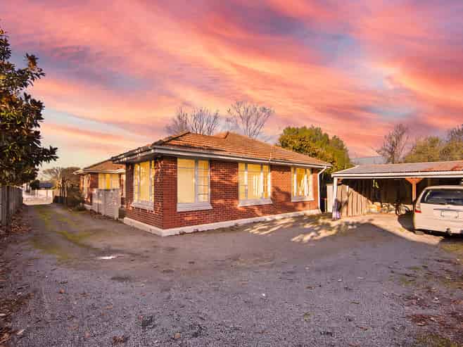 1 & 2/379 Papanui Road, Strowan