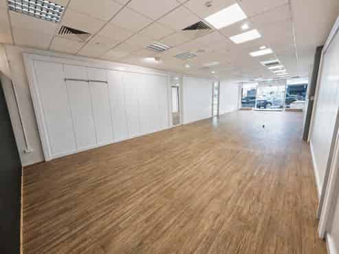 High-profile Queen Street retail opportunity
