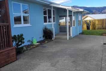 77B Golf Road, Tahunanui
