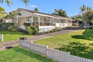 1/202 Fisher parade, Farm Cove