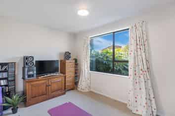 2/71a Glenmore Avenue, Bishopdale