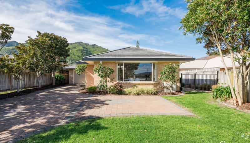 17 Balmerino Grove, Waikanae