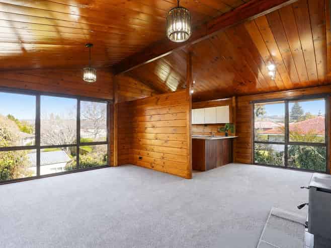 186B Clayton Road, Mangakakahi