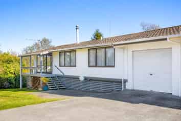 186B Clayton Road, Mangakakahi