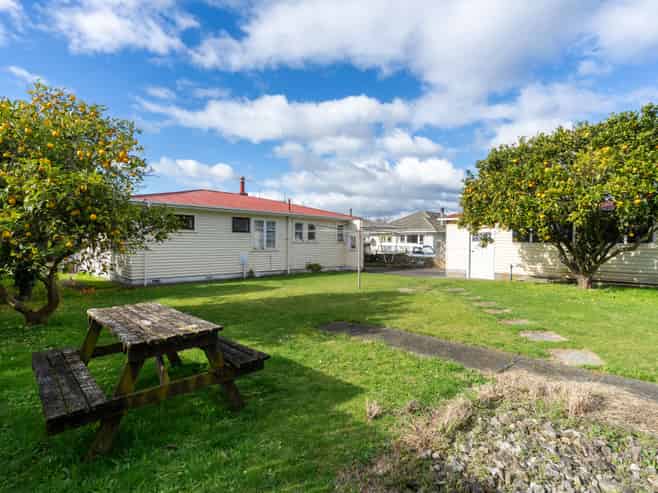 149 Queen Street West, LEVIN
