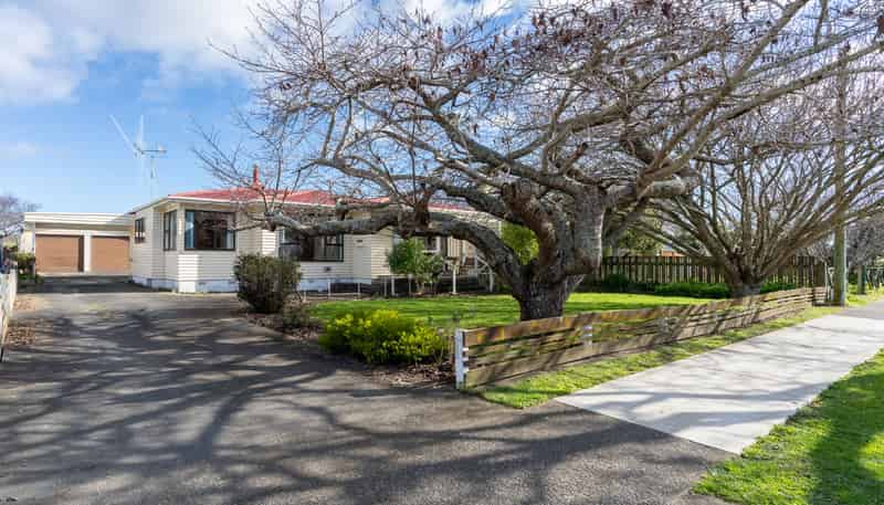 149 Queen Street West, LEVIN