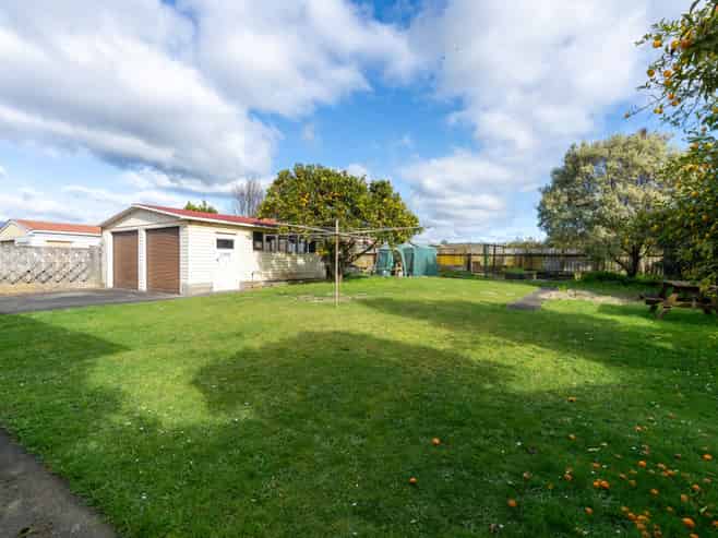 149 Queen Street West, LEVIN