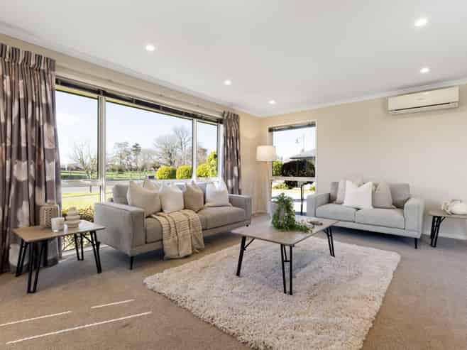 43 Plescher Crescent, Cambridge