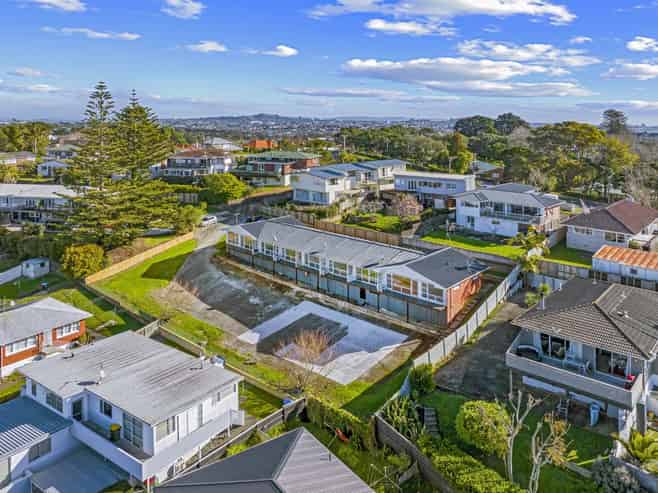 207 St Johns Road, Saint Johns