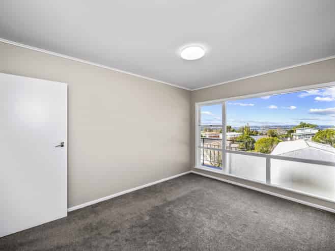 207 St Johns Road, Saint Johns