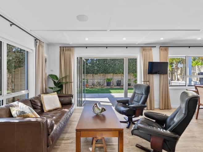 1/7 Elizabeth Street, Orewa