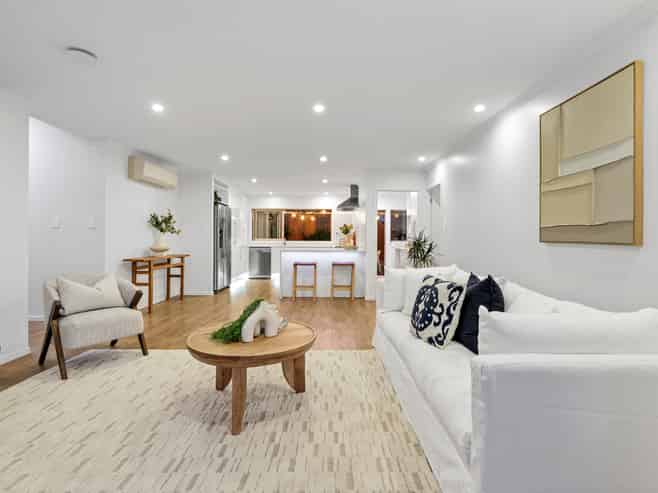 16 Springtide Place, Red Beach