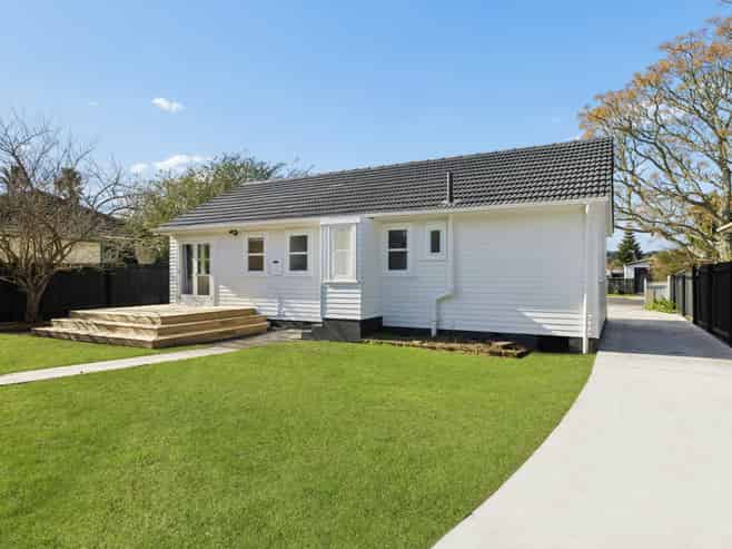 15 Rice Crescent, Papakura