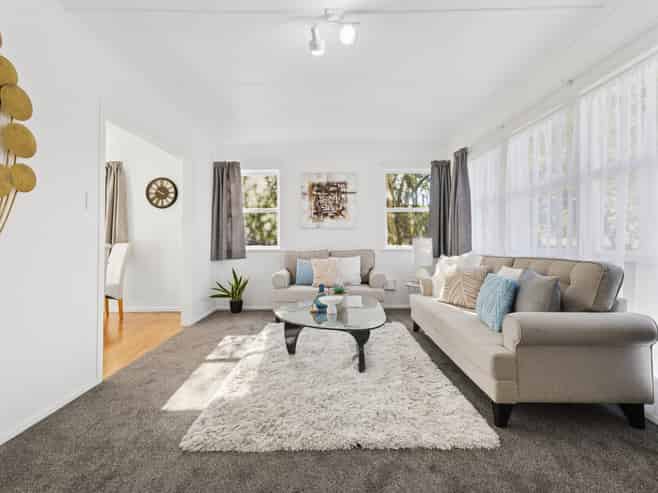 15 Rice Crescent, Papakura