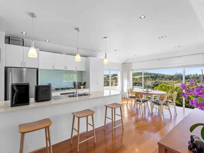 26  Kotanui Avenue, Army Bay