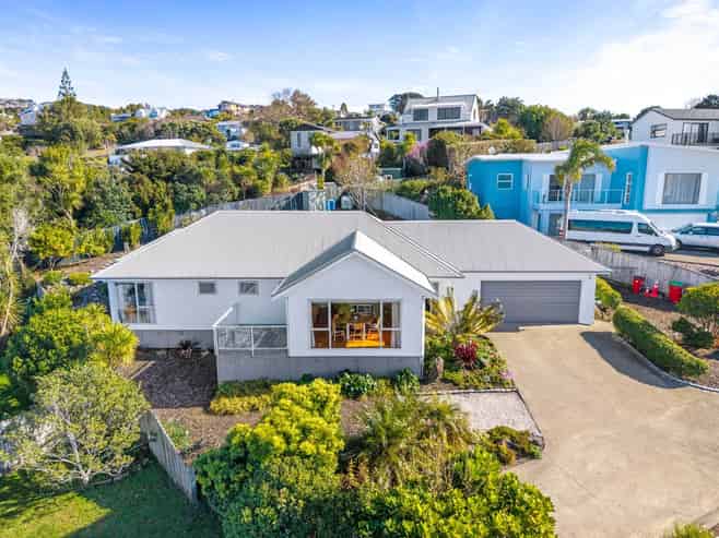 26  Kotanui Avenue, Army Bay