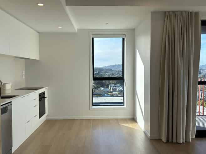 906/2B Te Ara Taurapa, Point Chevalier