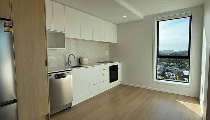 906/2B Te Ara Taurapa, Point Chevalier