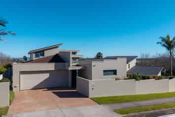 11 Brooke Ridge Rise, East Tamaki Heights