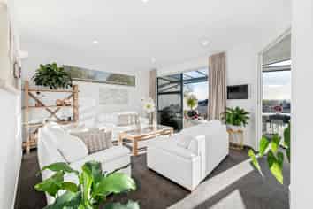 11 Brooke Ridge Rise, East Tamaki Heights