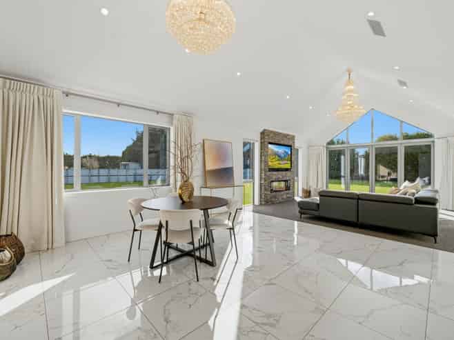 2 Marama Avenue South, Otatara