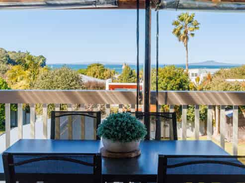 1071 Whangaparaoa Road, Matakatia