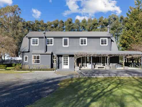 12 Burgess Road, Staveley