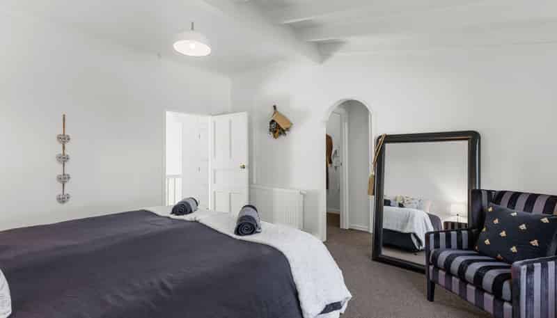 12 Burgess Road, Staveley