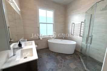 HIGH PROFILE HERNE BAY VILLA