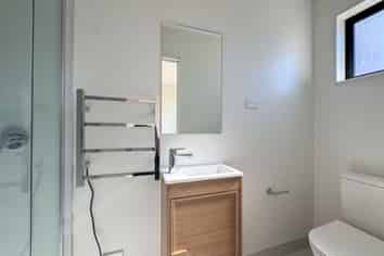 340B Ormiston Road, Flat Bush