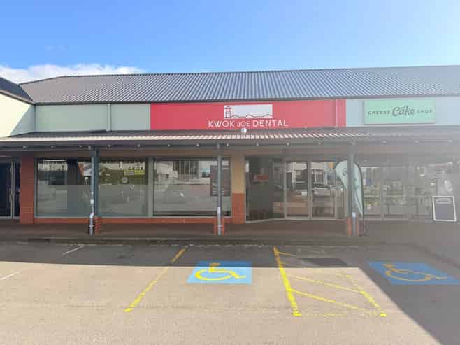 Profile Retail Space in Established Commercial Hub