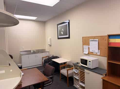 Profile Retail Space in Established Commercial Hub