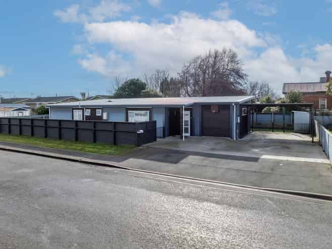 22 Beatty Street, Strathern