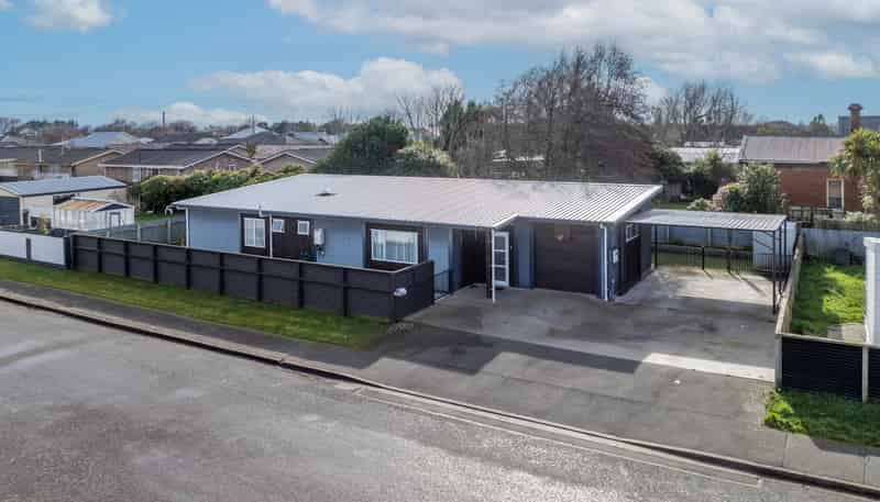 22 Beatty Street, Strathern