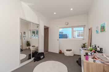 89A Derwent Street , Island Bay