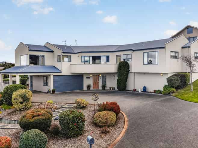 3 Julies Way, Rangatira Park