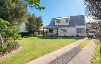 14 Solomon Street, Brookfield