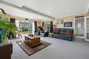 14 Solomon Street, Brookfield