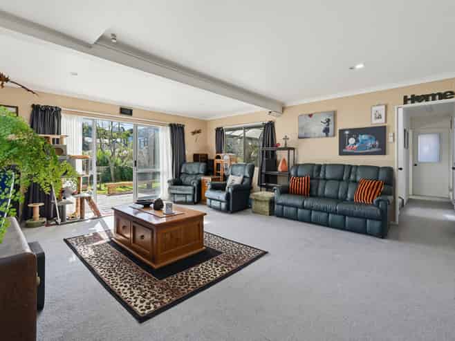 14 Solomon Street, Brookfield