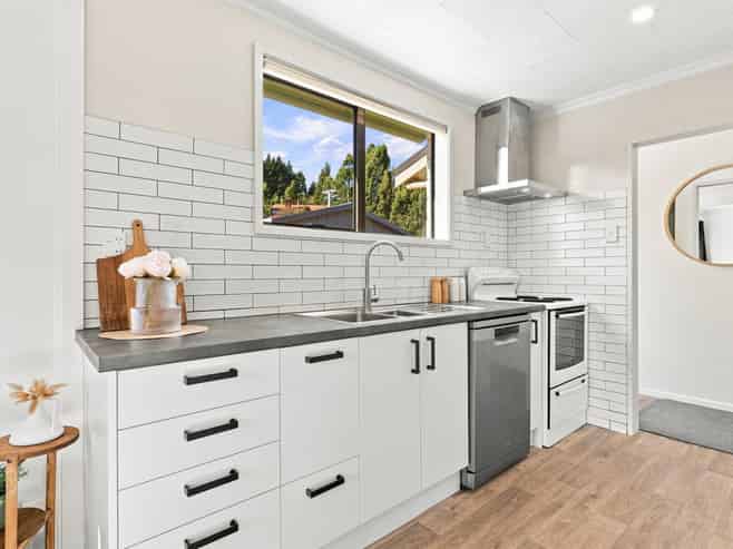 65 Reservoir Road, Sawyers Bay