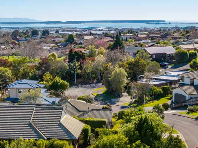 27 Idesia Grove, Richmond