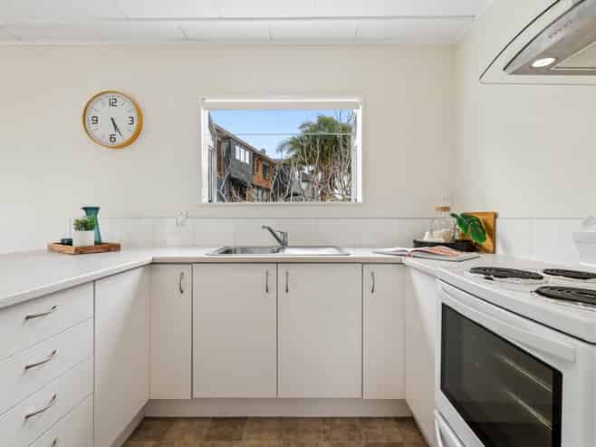 2/48 Sandgate Avenue, Botany Downs