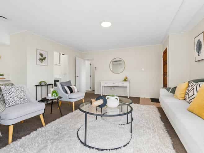 2/48 Sandgate Avenue, Botany Downs