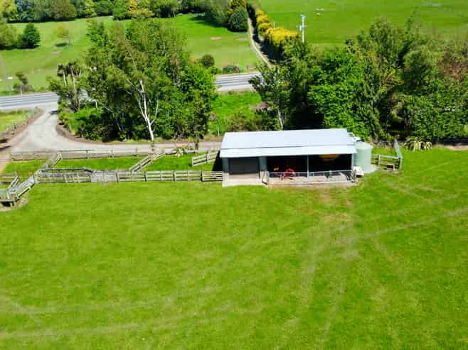 309B Lorne Dacre Road, Roslyn Bush